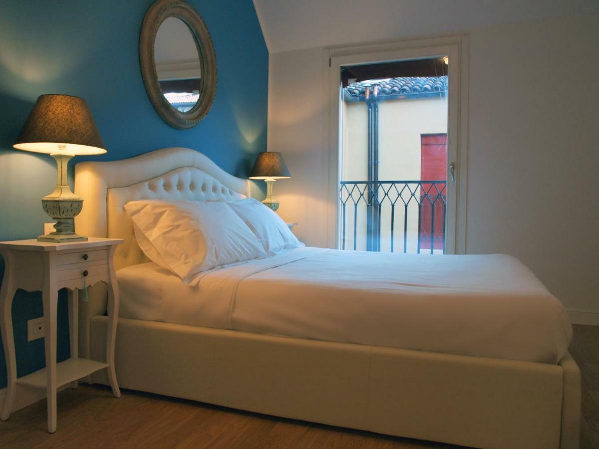 Cosmopolitan Central Rooms Bologna Exteriör bild